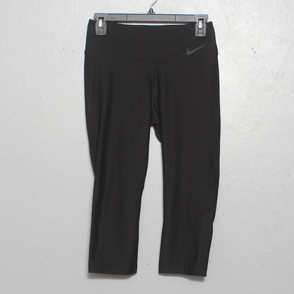 Nike Dri fit black cropped athletic leggings